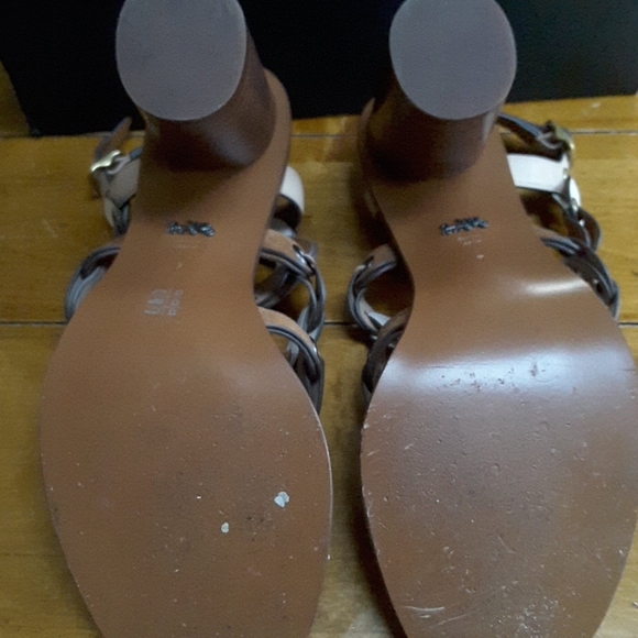 COACH Sandals!! NWT - Picture 5 of 5